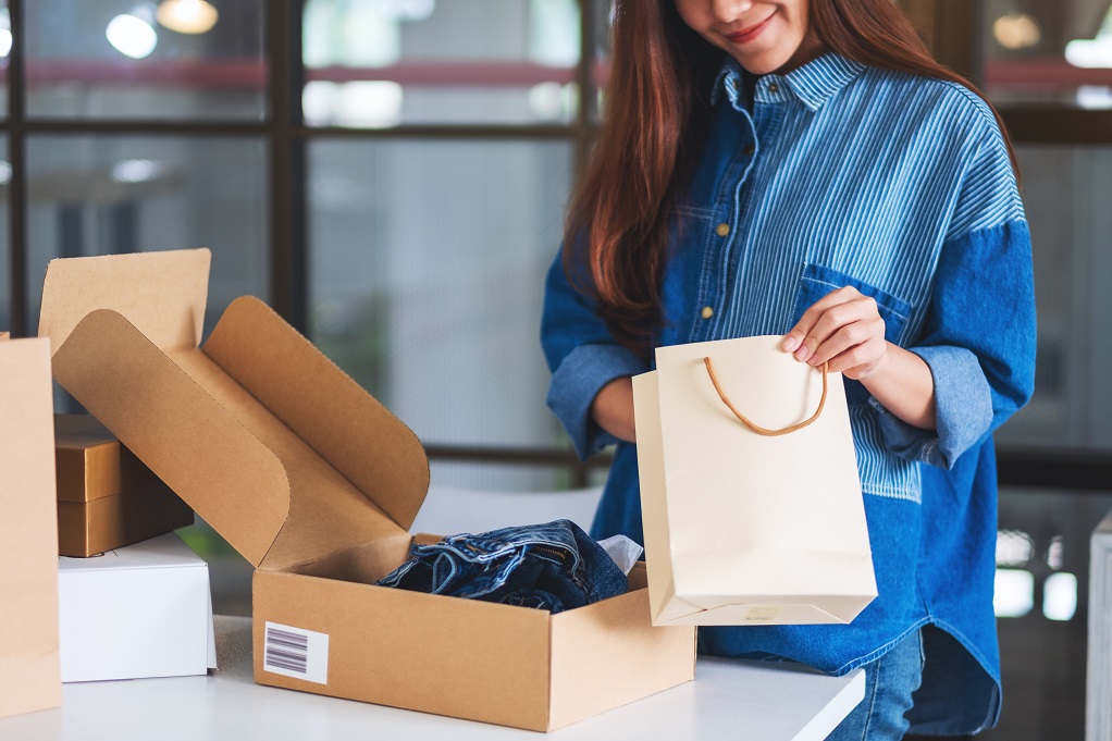 ecommerce merchant shipping products.