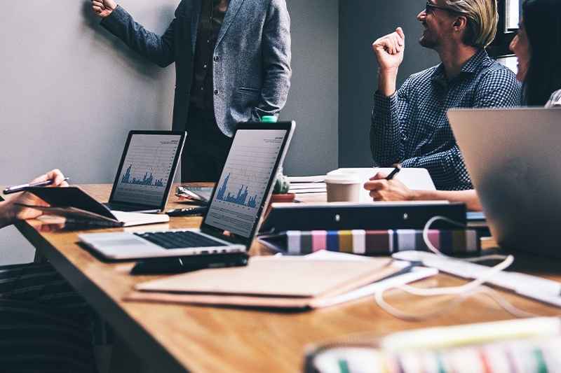 Find various methods of calculating customer lifetime value (CLTV)