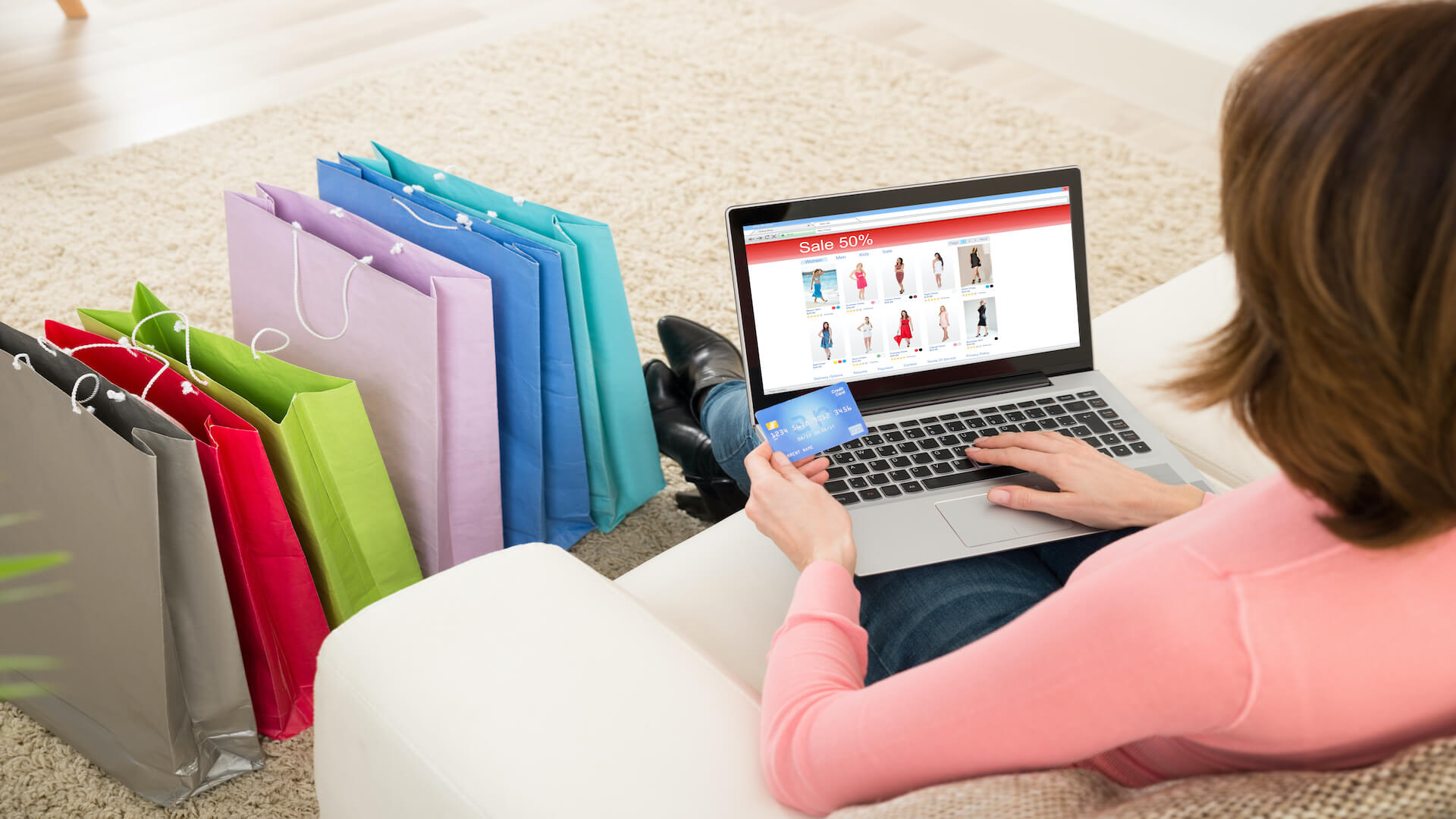 consumer shopping from a dtc brand